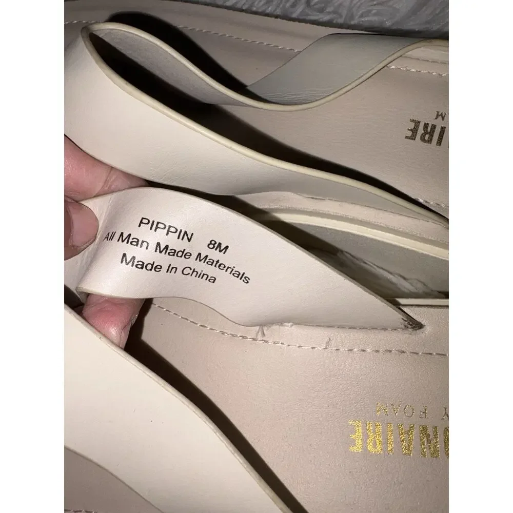 Cushionaire “Pippin” Women’s 8 Ivory Platform Flip Flops. Memory Foam. Grt Pair